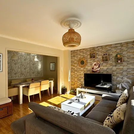 Apartment La Parisienne Entre Et Port 6pers - Stationnement *