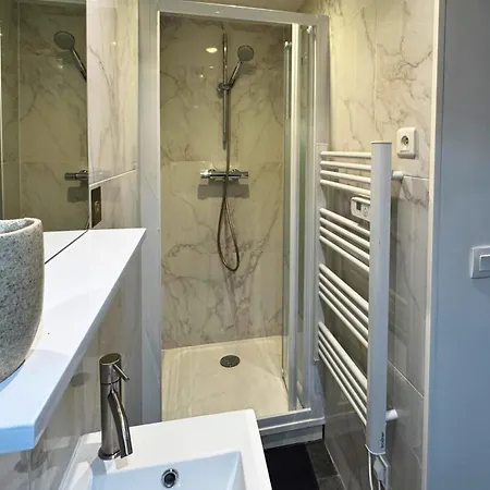 La Parisienne Entre Et Port 6pers - Stationnement *