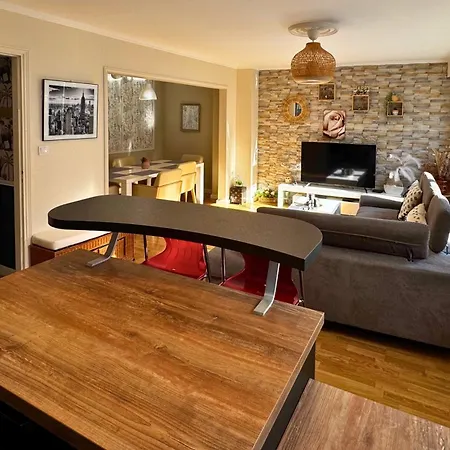 Apartment La Parisienne Entre Et Port 6pers - Stationnement